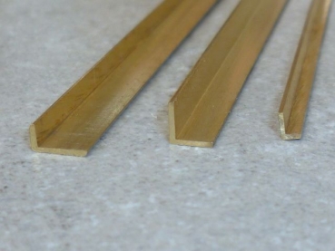 Messing L-Winkel MS56 5x5 x 0,60 mm ; Länge 500mm /Längentoleranz 0/-10mm Schenkel 5mm x Schenkel 5mm X Materialstärke 0,60mm; gefräst